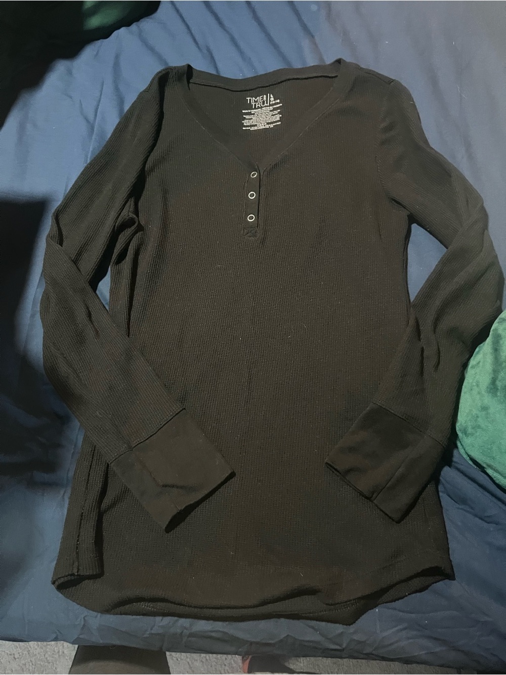 🕸️ (10 for $10) Time and Tru Black Long-Sleeve Henley Top